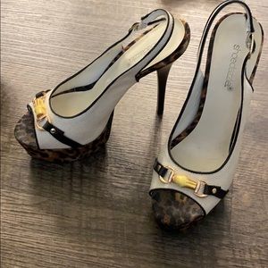 Cream/Leopard ShoeDazzle Heels / Size 9.5